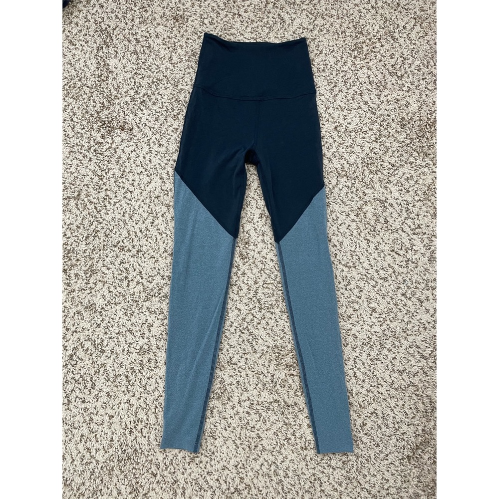 NWOT Beyond Yoga Two-tone leggings